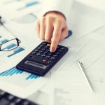 Geodeta przy inwestycji – {kiedy jego pomoc jest niezbędna